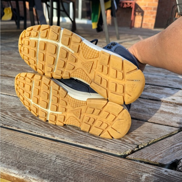 Nike ACG Blue Boots - Picture 7 of 8